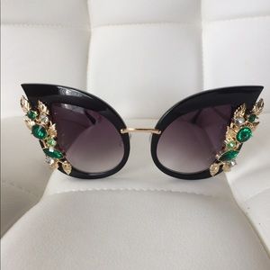 Black Oversized Sunglasses